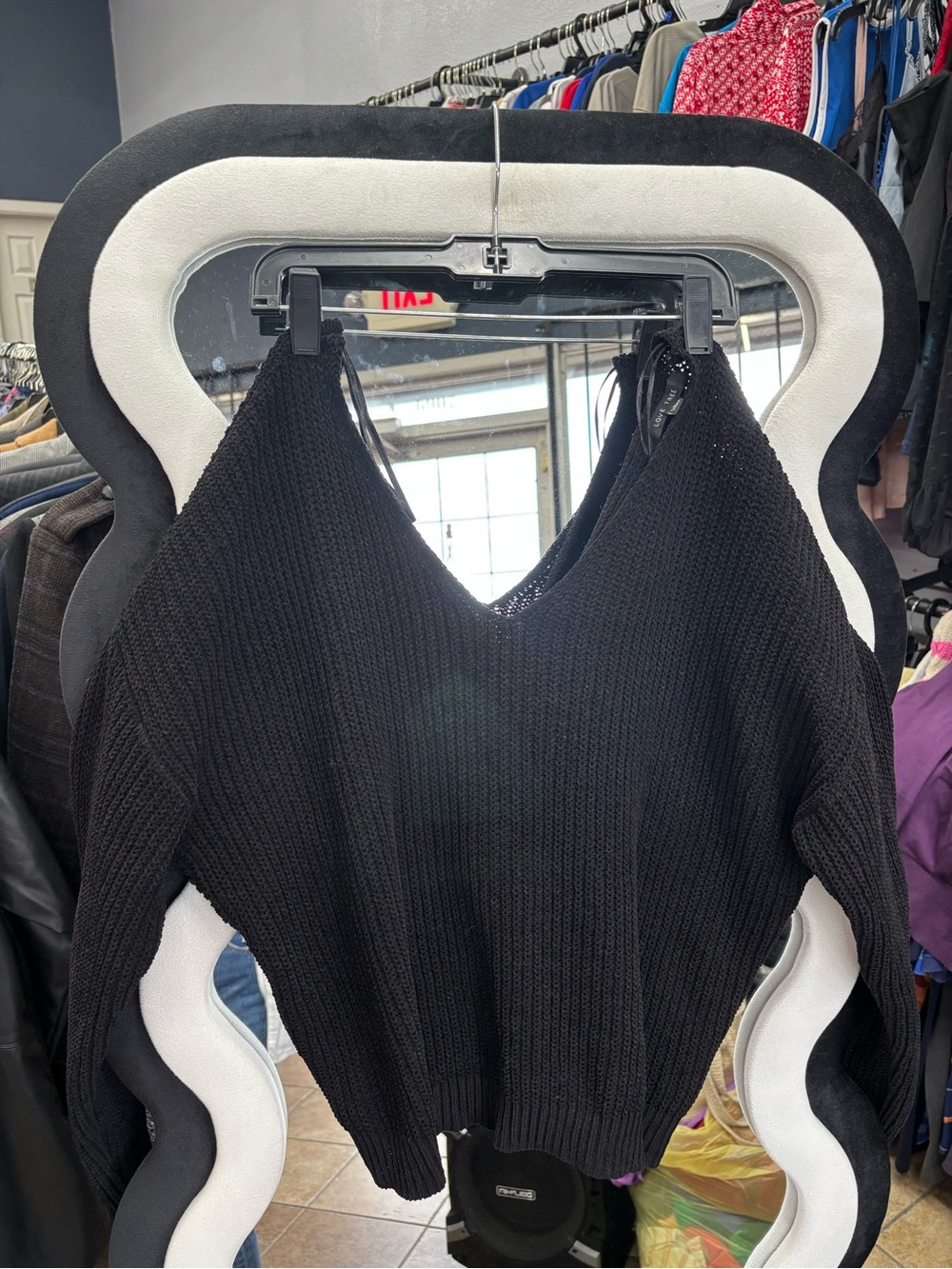 Love Tree Black V-Neck Knit Sweater